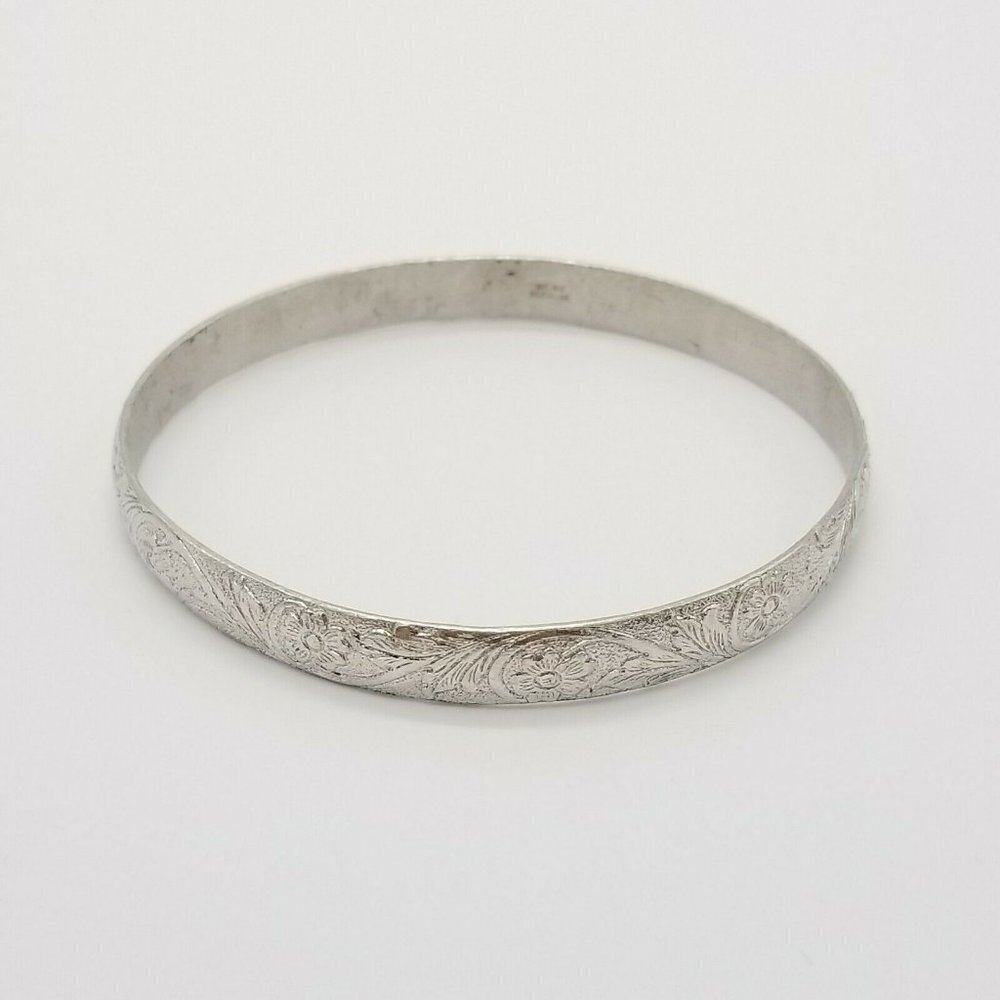 Beau Sterling Silver Flower Flower Repousse Bangle Bracelet 22g Vintage